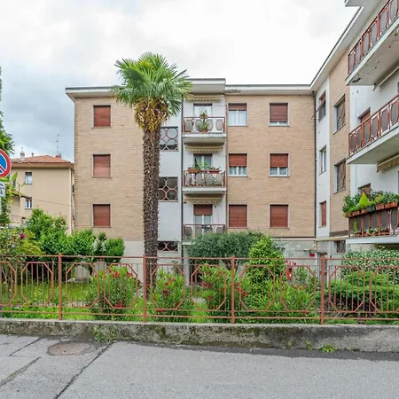 Lovely & Quiet Apartment - With Balcony & Parking Como Exterior foto