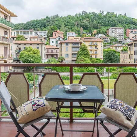 Lovely & Quiet Apartment - With Balcony & Parking Como Exterior foto