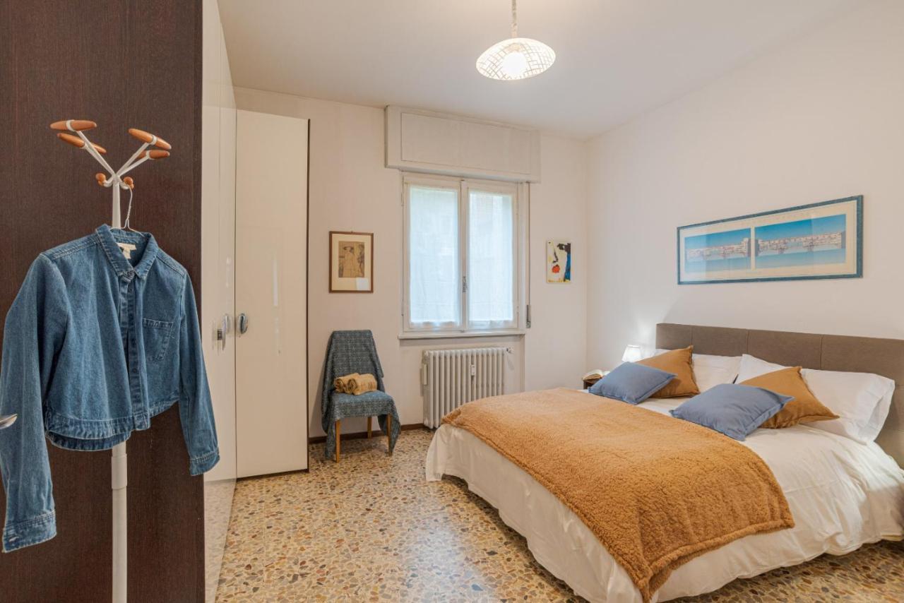 Lovely & Quiet - With Balcony & Parking * Como