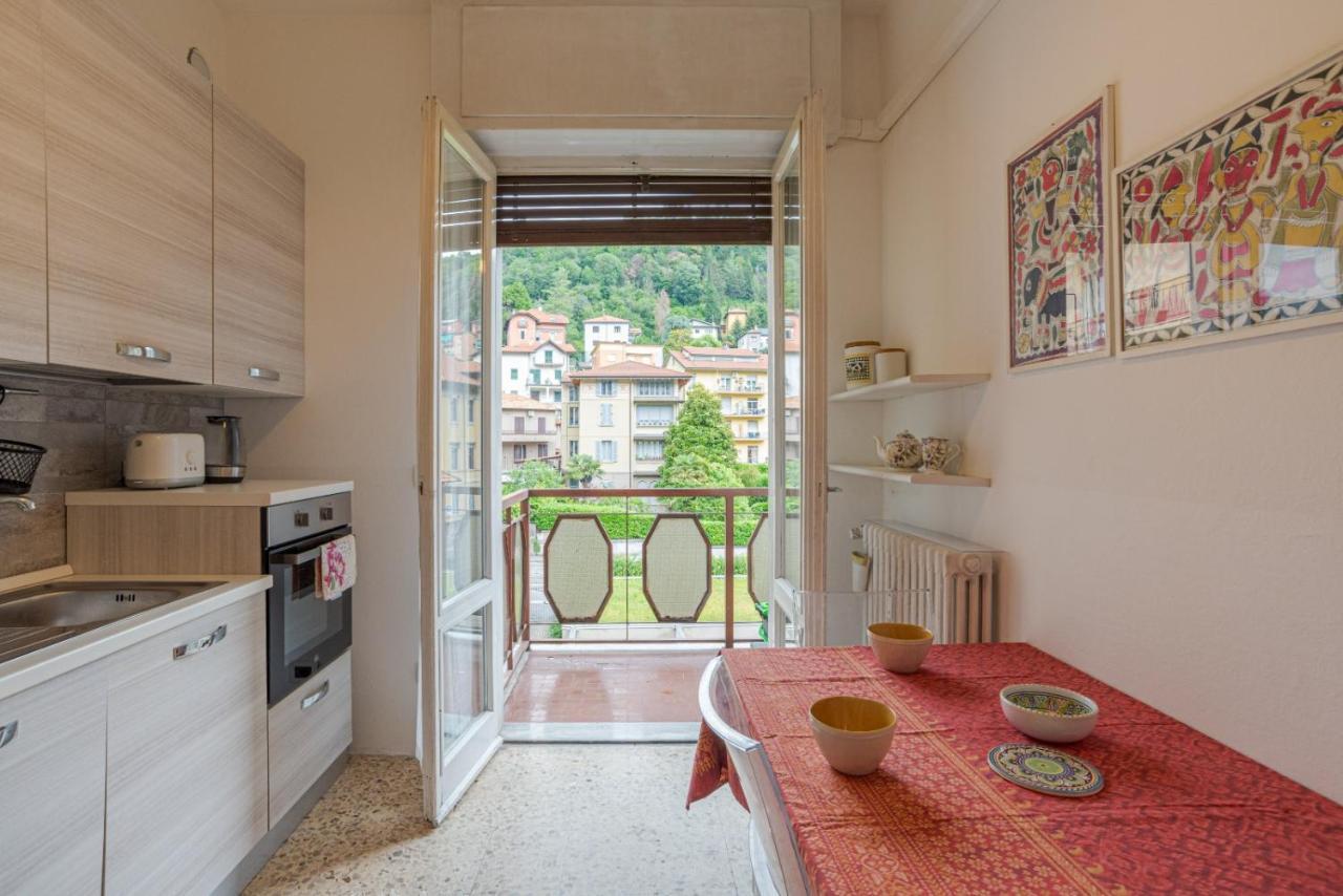 Lovely & Quiet - With Balcony & Parking Como