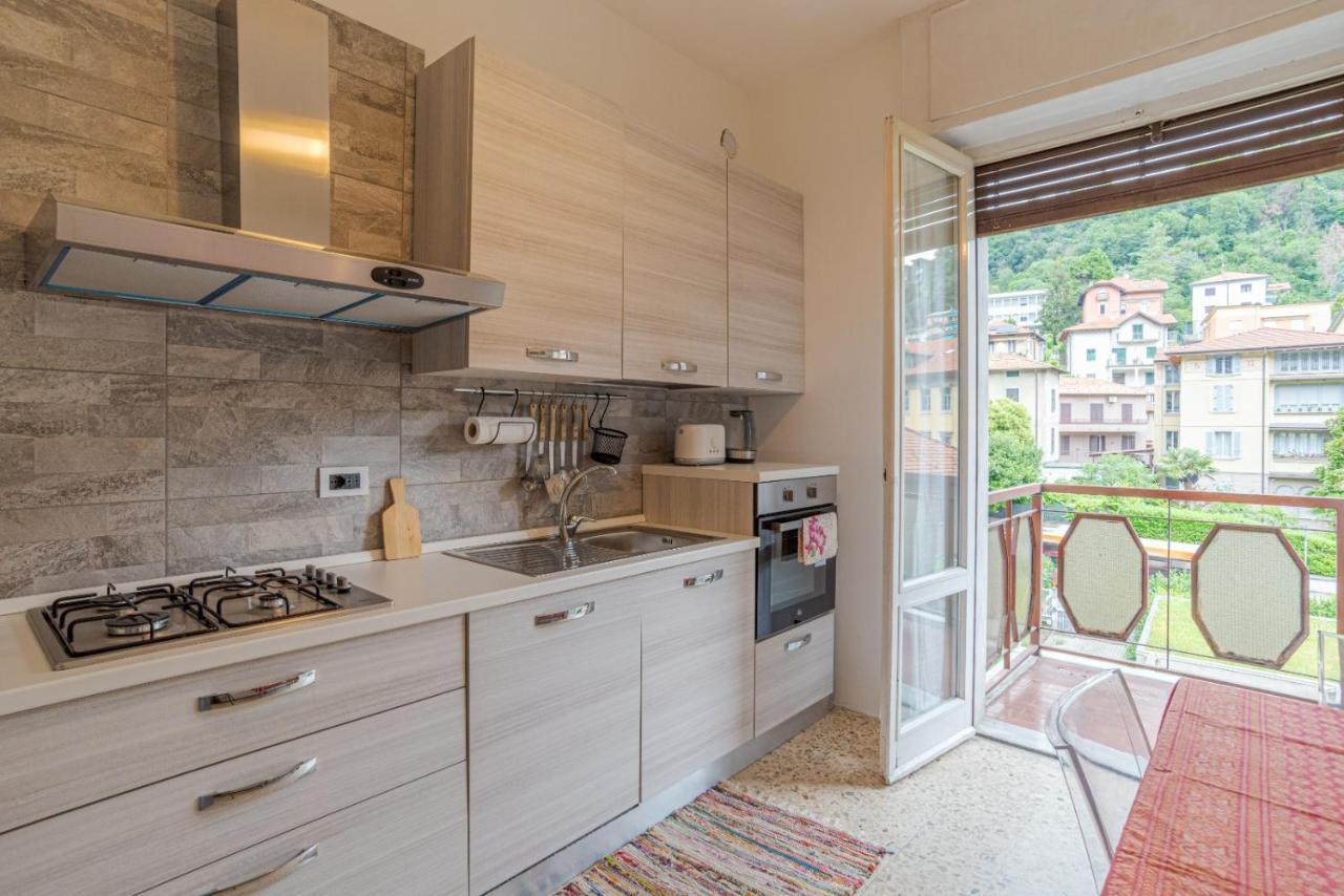 Lovely & Quiet - With Balcony & Parking * Como